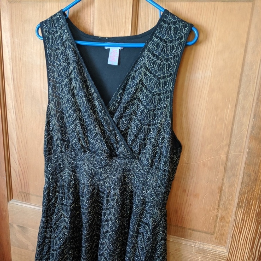 Black lacey with gold aspects